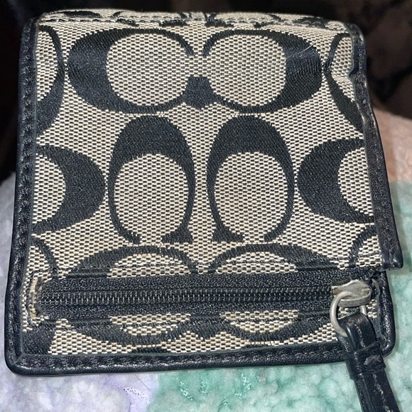 COACH SMALL WALLET - Picture 3 of 6